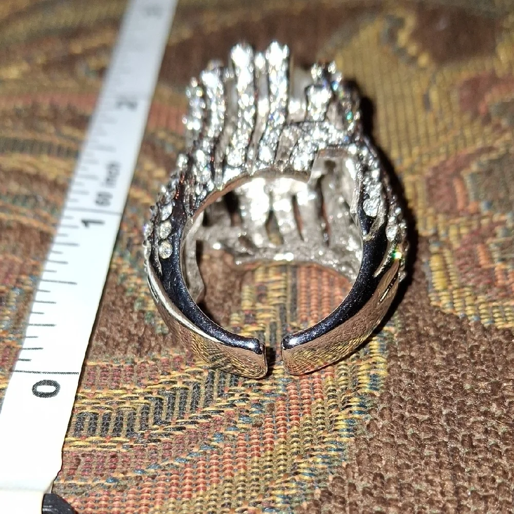 Elegant Silver Pearl Ring